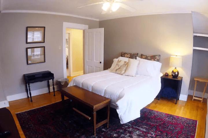 Cozy 3 & 4 Bed Home 2 Blocks To Hospitals & Lambeau グリーンベイ エクステリア 写真