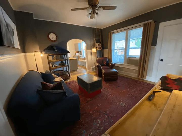 Cozy 3 & 4 Bed Home 2 Blocks To Hospitals & Lambeau グリーンベイ エクステリア 写真